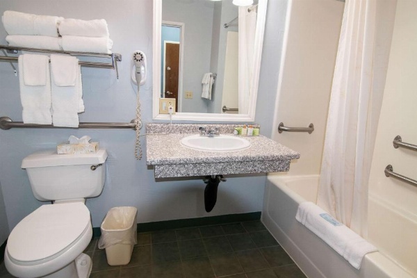 Fireside Inn, Ocean's Edge image 20